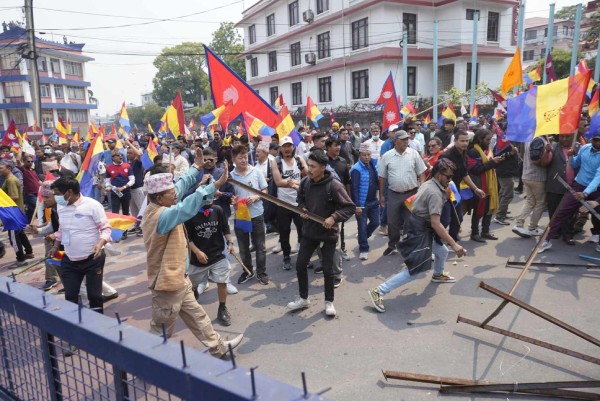 राप्रपा प्रदर्शनमा दमन भएको भन्दै राजेन्द्र लिङ्देनले मागे गृहमन्त्रीको राजीनामा